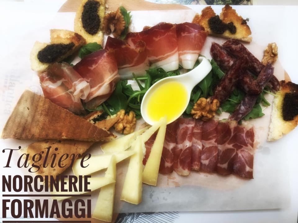 纳沙泰尔Les Galeries Marval公寓式酒店 外观 照片